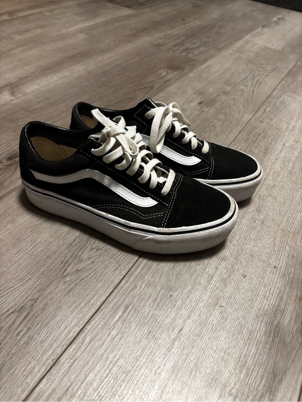 Vans platform classic shoes